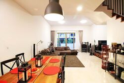 Eastrees (D15), Terrace #520391411